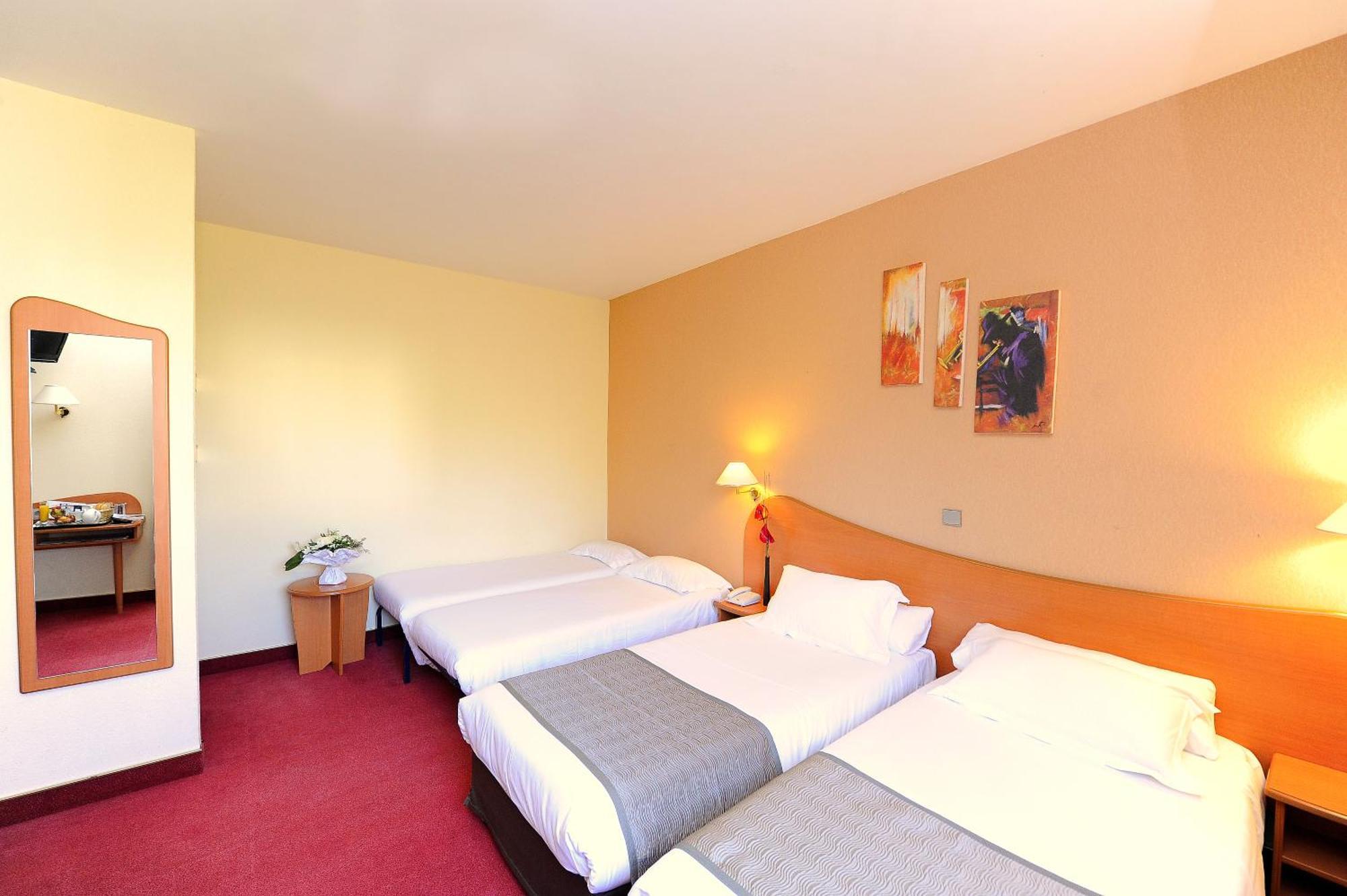 Aeroport Hotel - Parc Expo موجيو الغرفة الصورة